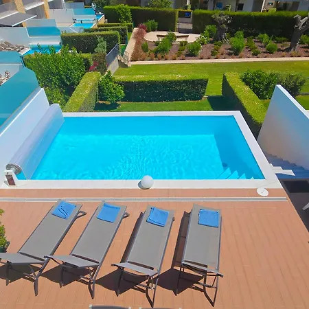 Luxury & Private Heatable Pool In Willa *